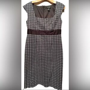 White House Black Market Sheath Dress Square Neckline Circle Print Size 10 M